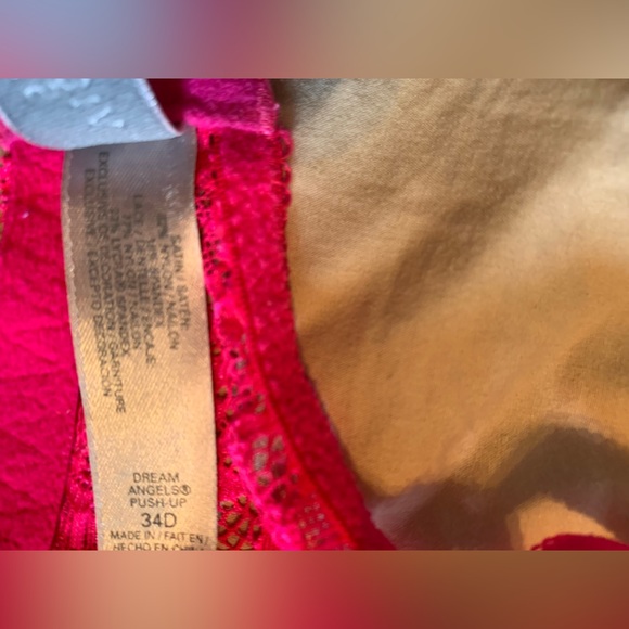 3 Victoria’s Secret bras 34D - Picture 4 of 9